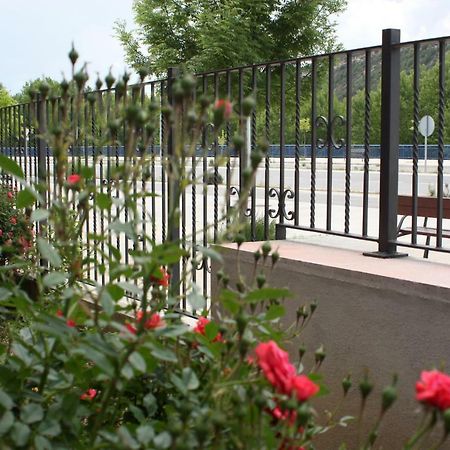 Apartamento Avenida Аїнса Екстер'єр фото