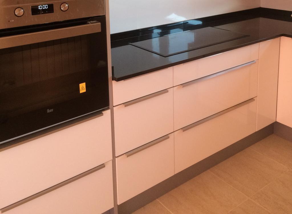 Apartamento Avenida Аїнса Екстер'єр фото